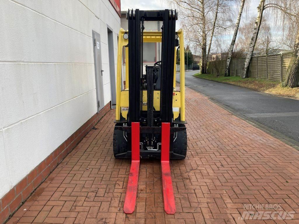 Hyster J 3.0 XN Akumulátorové vozíky