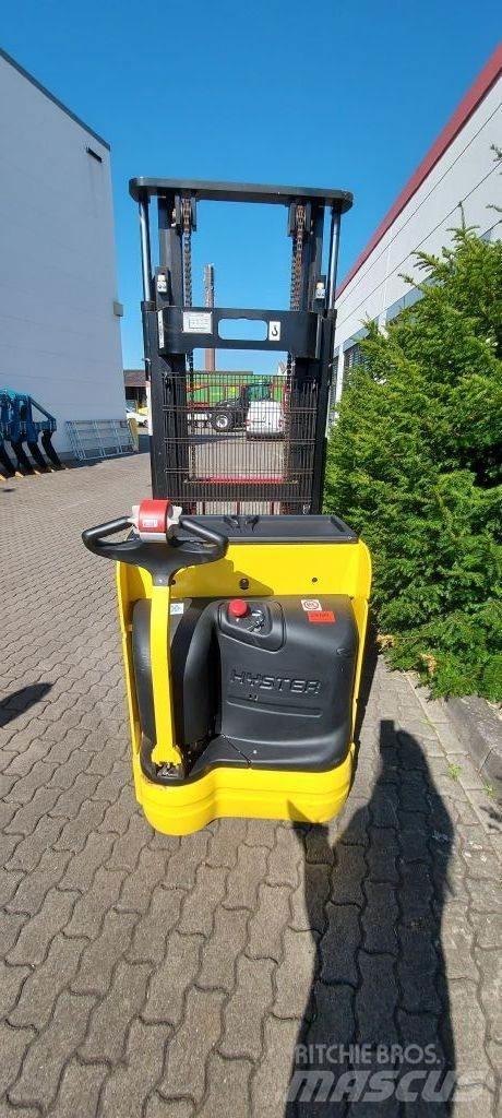 Hyster S 1.4 IL Ručne vedené vysokozdvižné vozíky