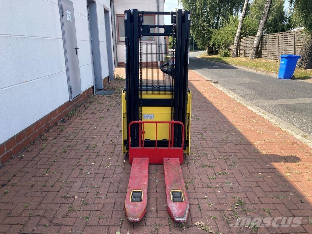 Hyster S 1.4 IL Ručne vedené vysokozdvižné vozíky