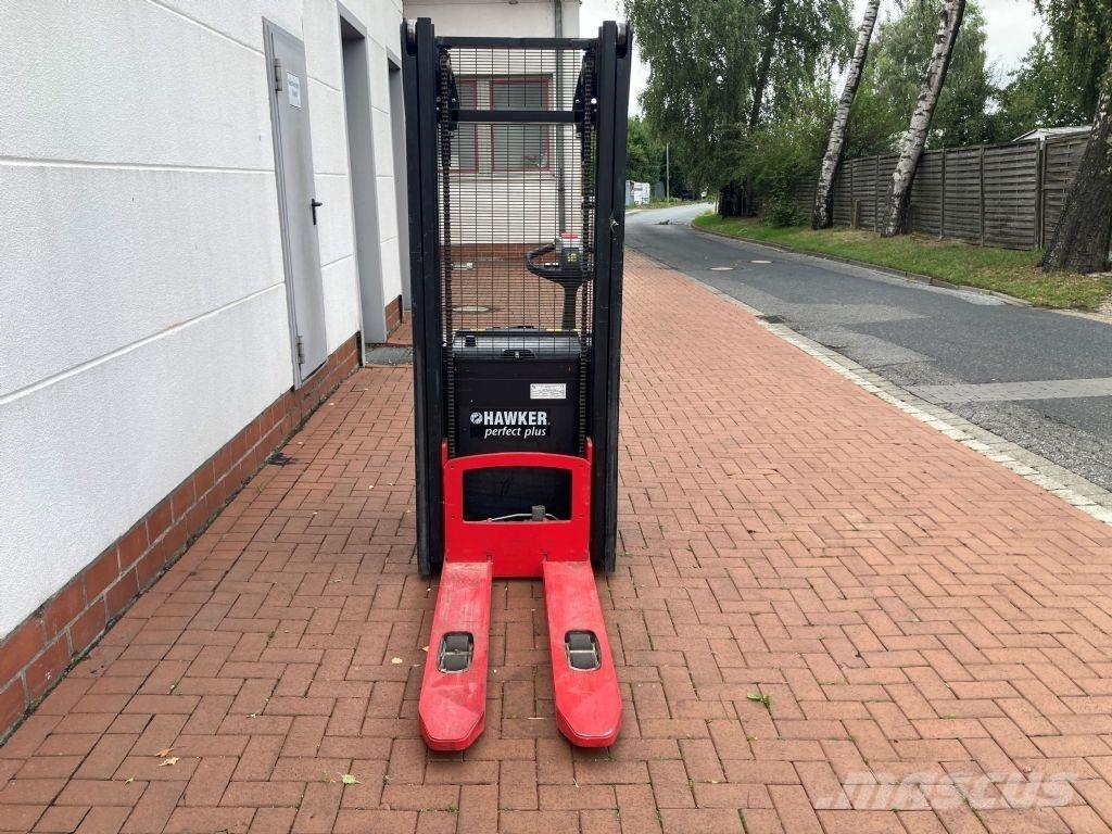Hyster S 2.0 Ručne vedené vysokozdvižné vozíky