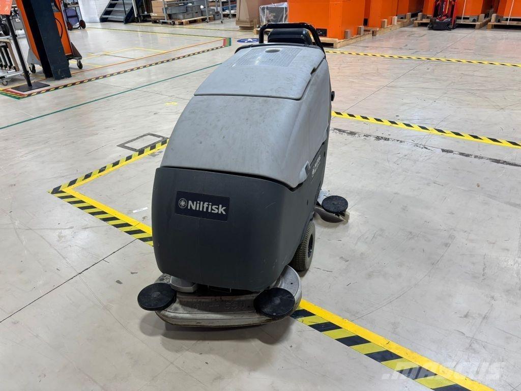 Nilfisk BA 651 Zametacie stroje