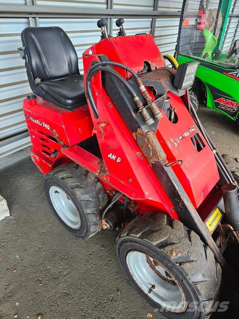 Agromatic  Viacúčelové nakladače