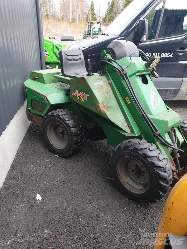 Avant 5200 Viacúčelové nakladače