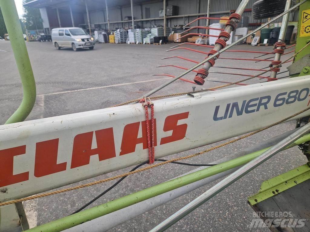 CLAAS 680 Obracače a zhrabovače sena