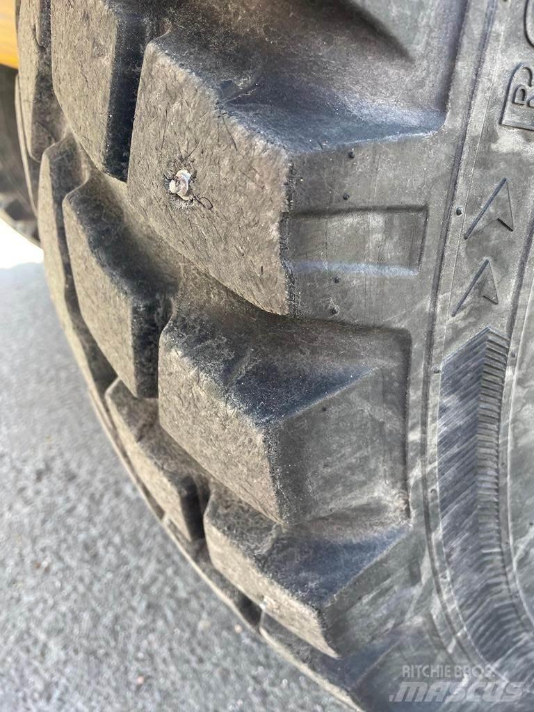 JCB 409 Ďalšie poľnohospodárske stroje