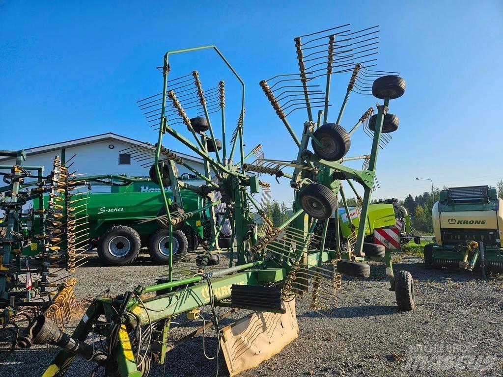 Krone 900 Obracače a zhrabovače sena