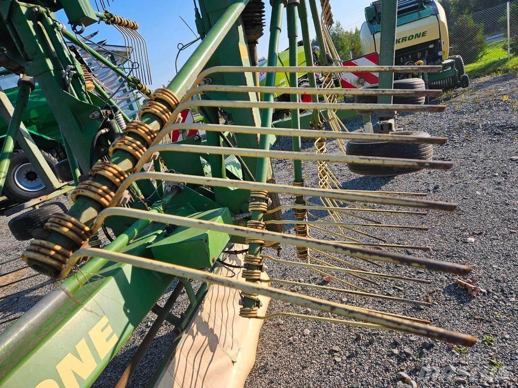 Krone 900 Obracače a zhrabovače sena
