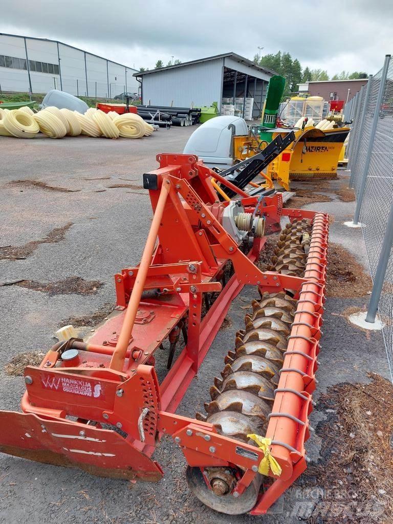 Lely 3500 Rotačné brány a pôdne frézy