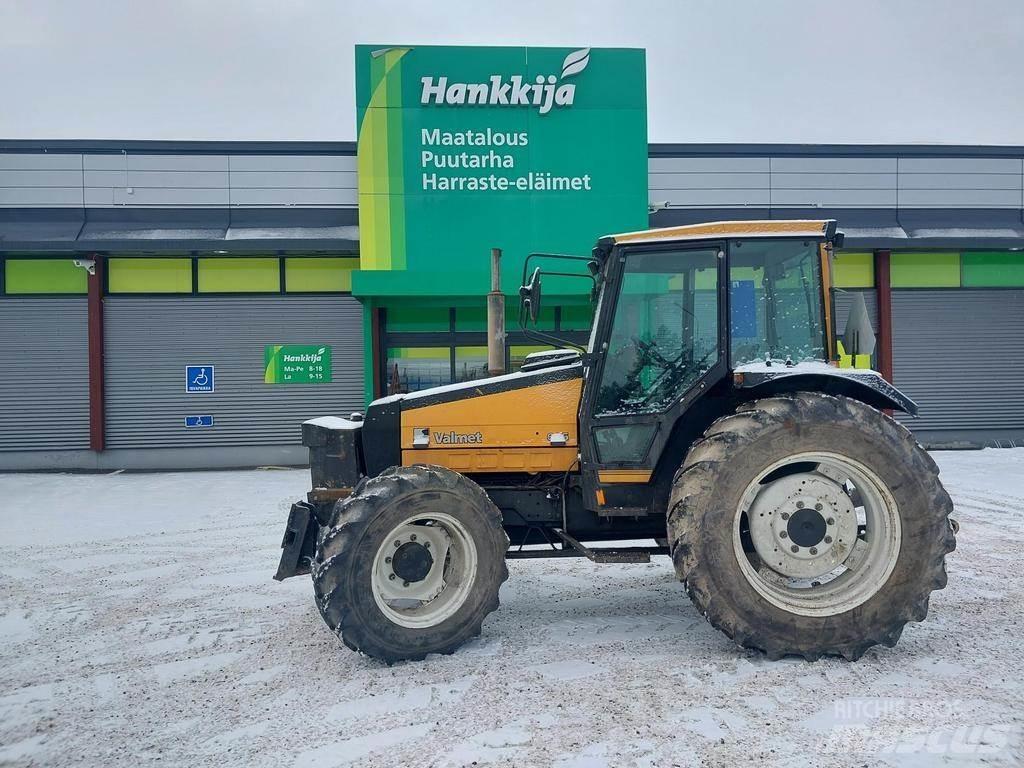 Valmet 665 Traktory