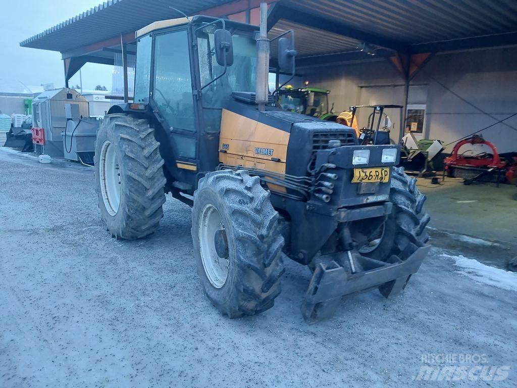 Valmet 665 Traktory