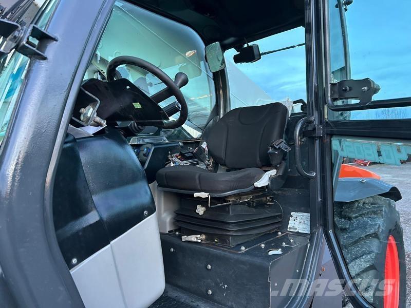 Bobcat T40180 Teleskopické manipulátory