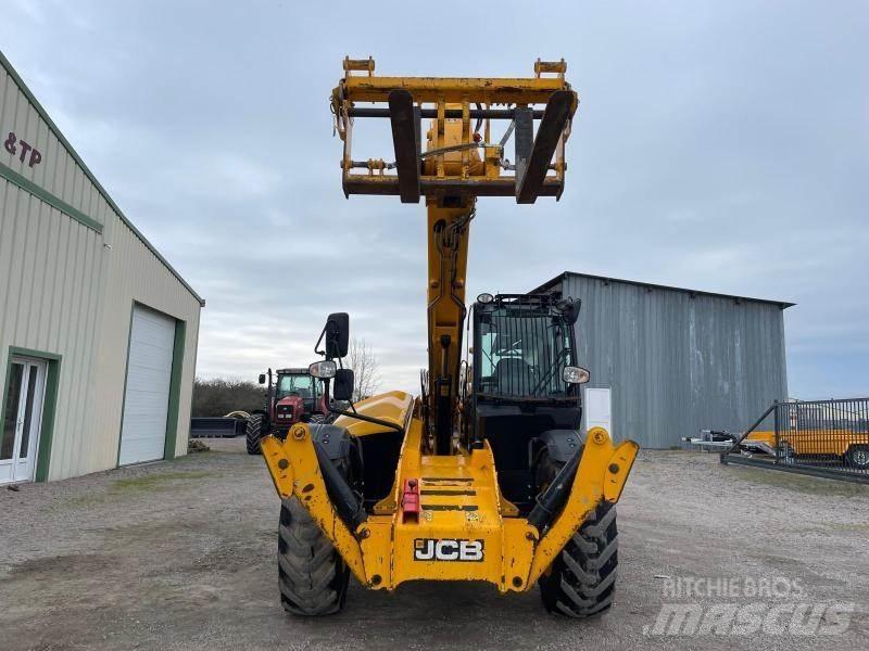 JCB 535-125 Teleskopické manipulátory