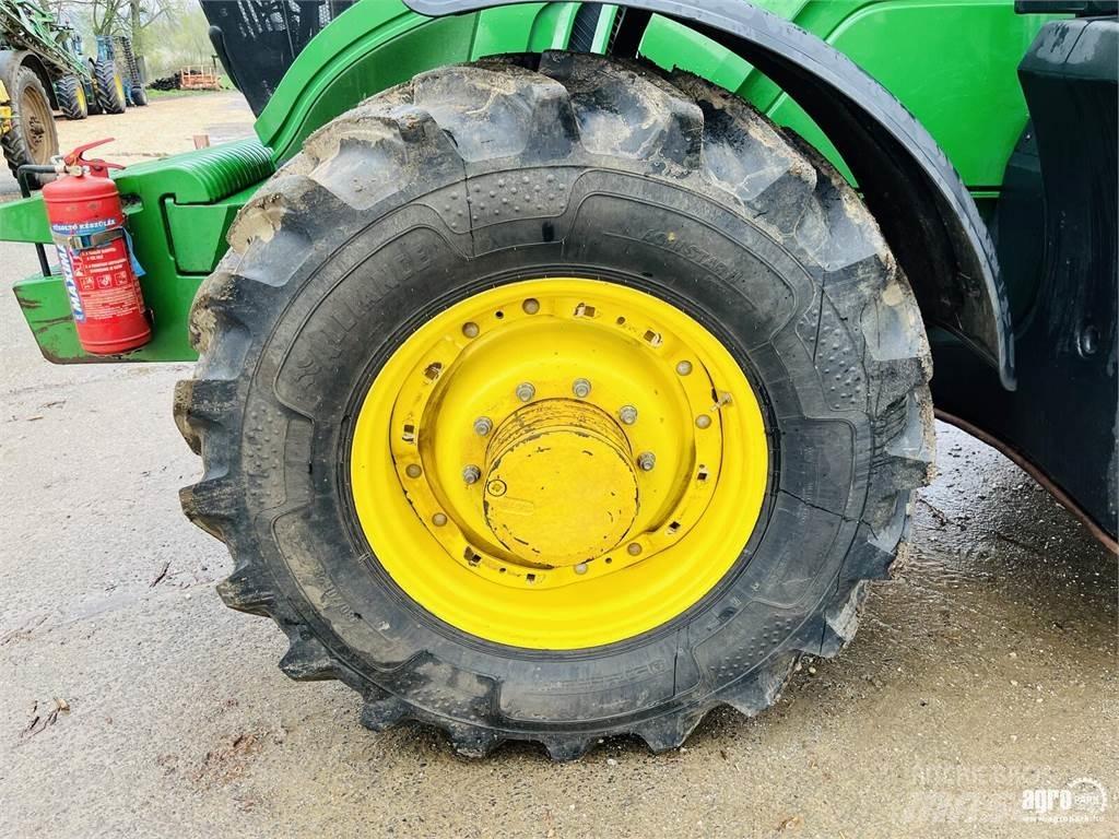 John Deere 6155M Traktory