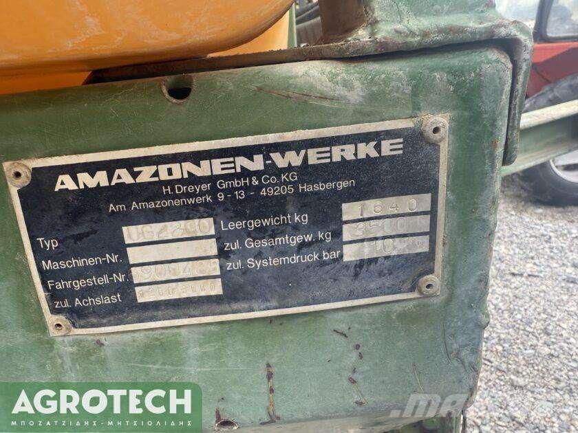 Amazone UG 2200 Traktory