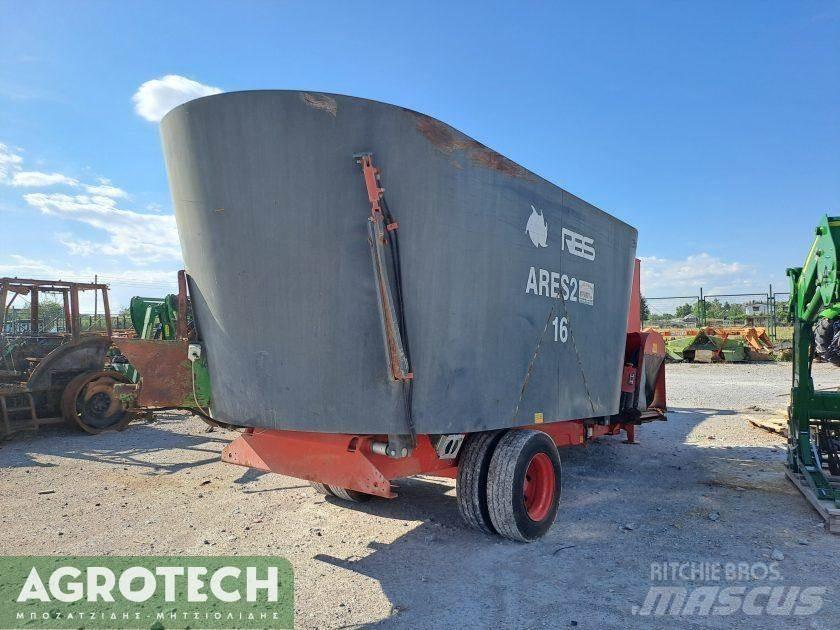 Ares 16 κυβικά Traktory