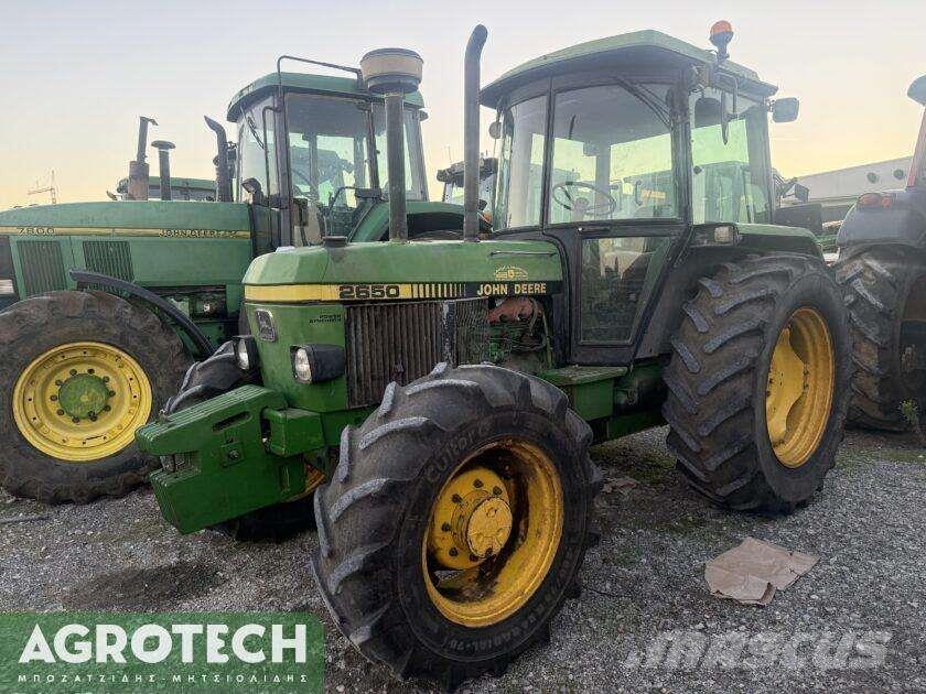John Deere 2650 Traktory