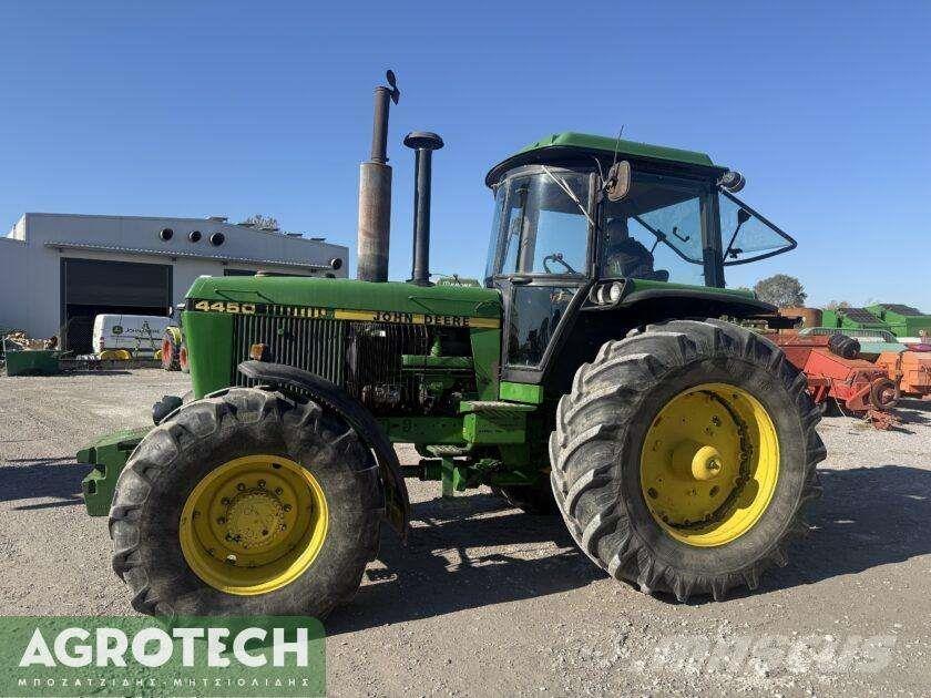 John Deere 4450 Traktory