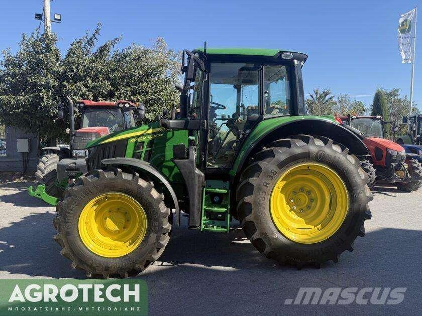 John Deere 6090M Traktory