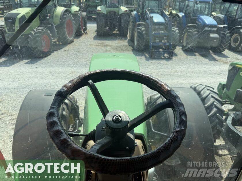 John Deere 8100 Traktory