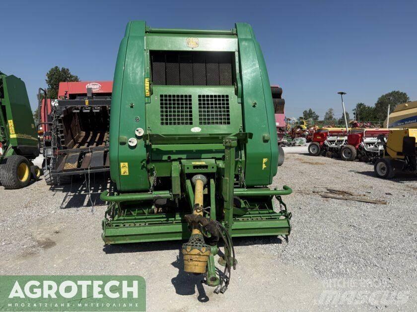 John Deere 864 Lisy na okrúhle balíky