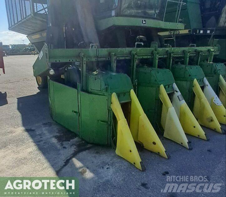 John Deere 9960 Traktory