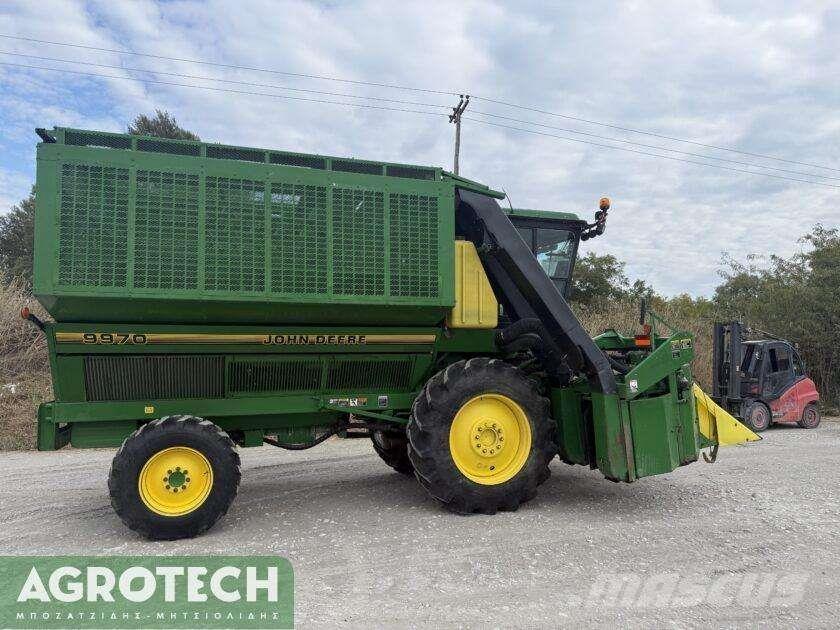 John Deere 9970 Traktory