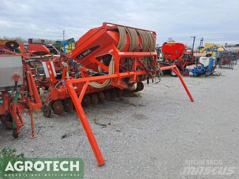 Kuhn VENTA LC 3500 Traktory