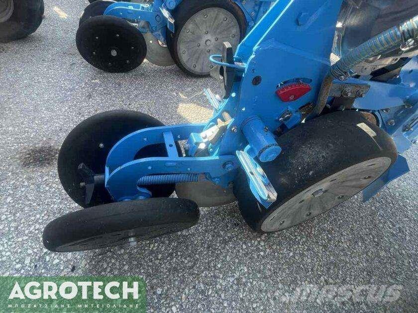 Monosem NG Plus 4 Traktory