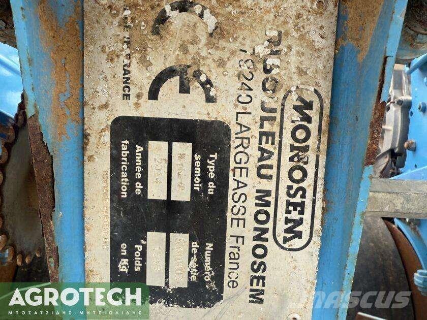 Monosem NG PLUS 4 Traktory