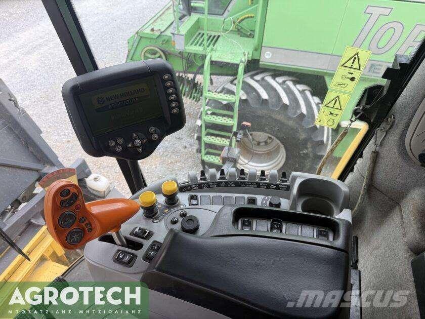 New Holland CX 8070 Traktory