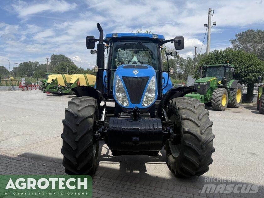 New Holland T7030 Traktory
