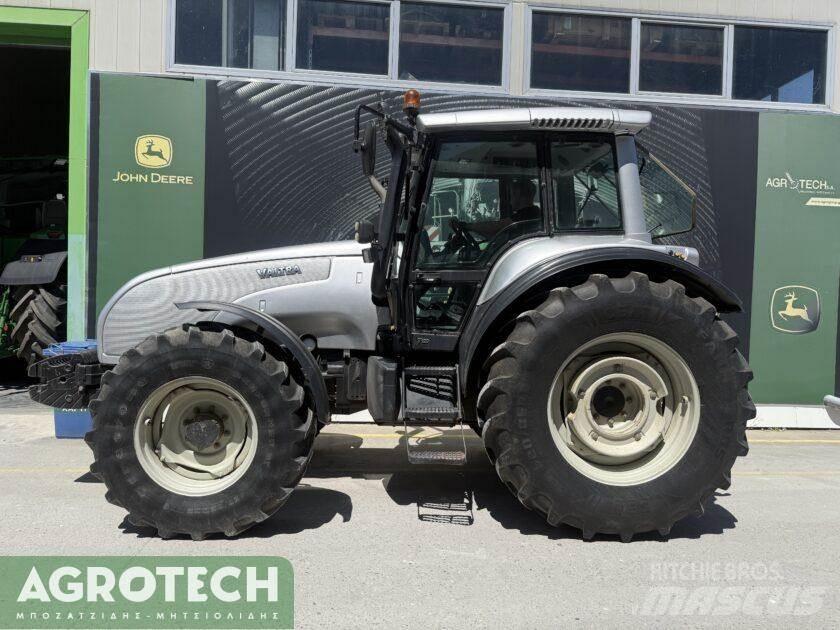 Valtra T120-4 Traktory