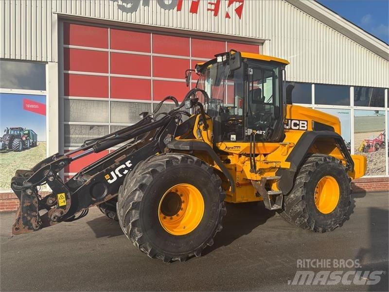 JCB 427 Agri Kolesové nakladače