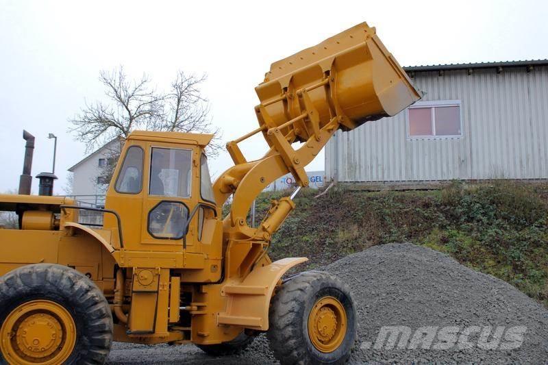 CAT 966 C Kolesové nakladače