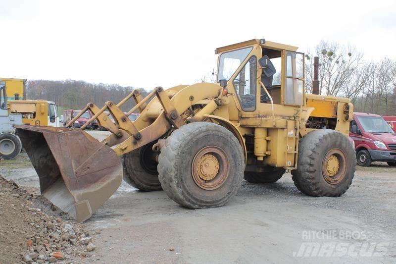 CAT 966 C Kolesové nakladače