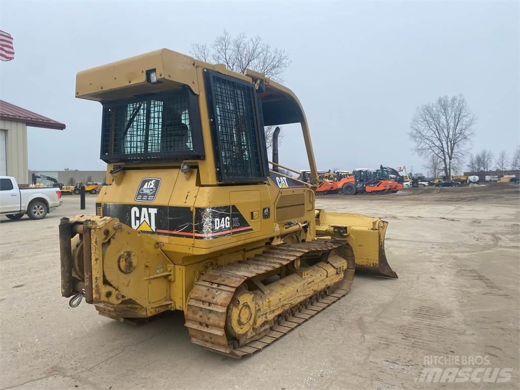 CAT D4G XL Pásové dozéry