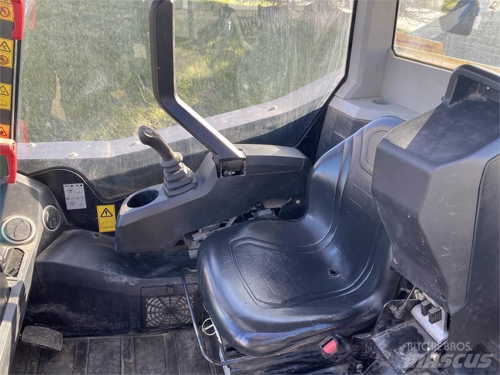 JCB 190 Šmykom riadené nakladače