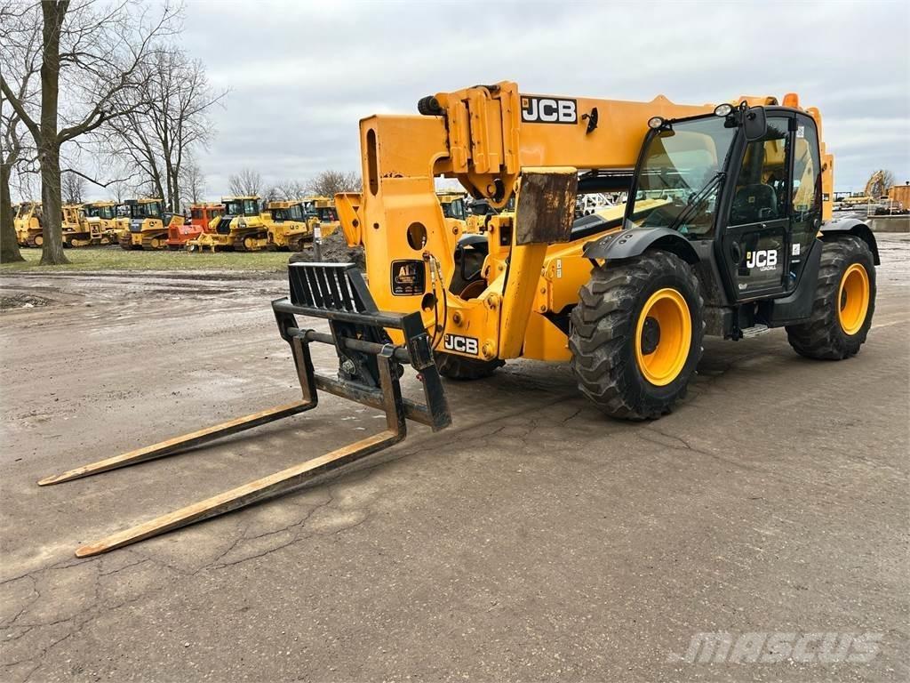 JCB 514-56 Teleskopické manipulátory