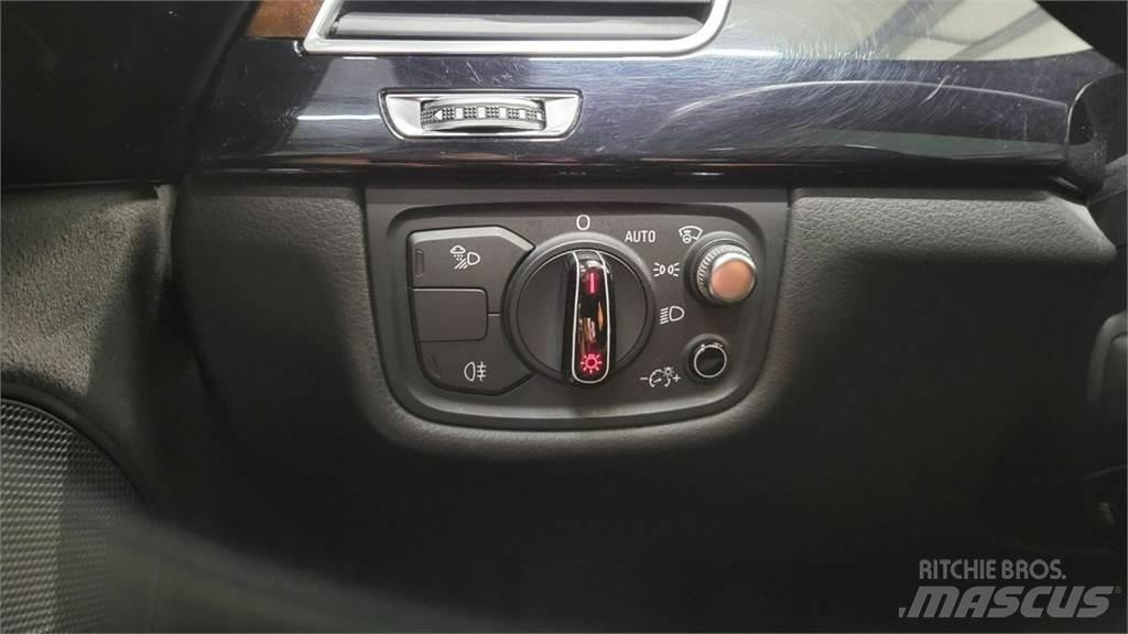 Audi A8 Automobily