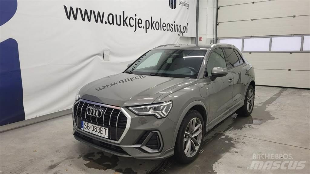 Audi Q3 Automobily
