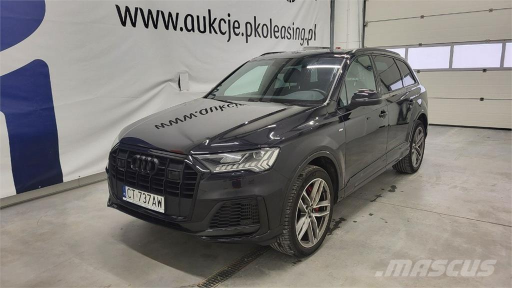 Audi Q7 Automobily