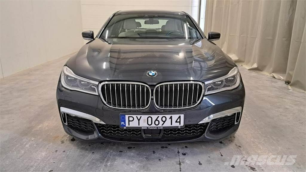 BMW 730 Automobily