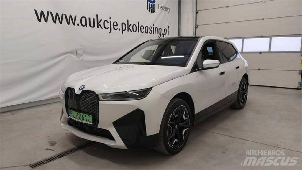 BMW iX Automobily