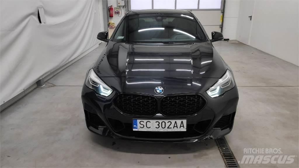 BMW M2 Automobily