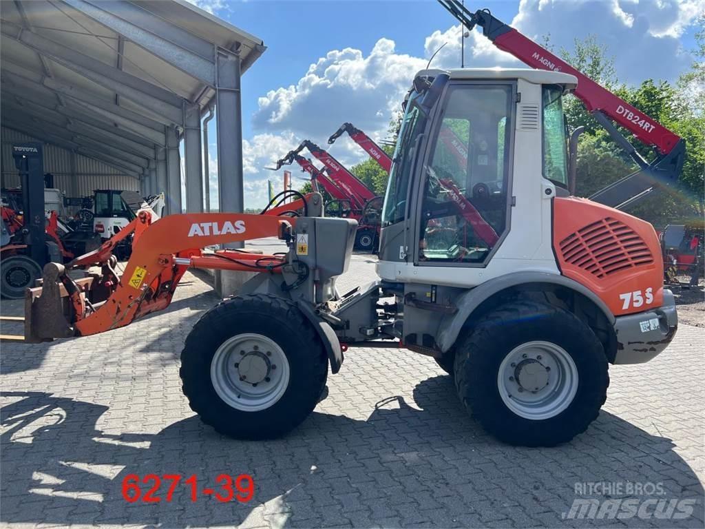 Atlas AR 75 s Kolesové nakladače