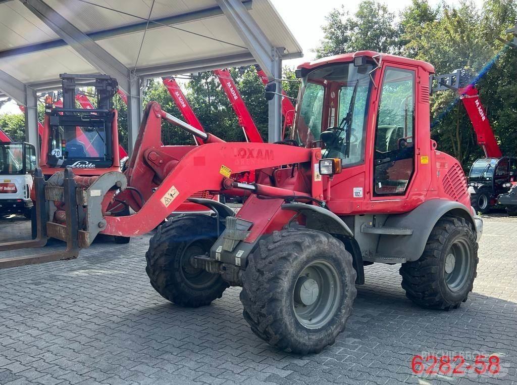 Atlas AR 80 Kolesové nakladače