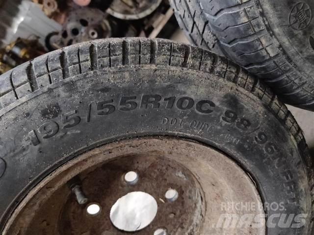  10 195/55R10 Prívesy na prepravu automobilov