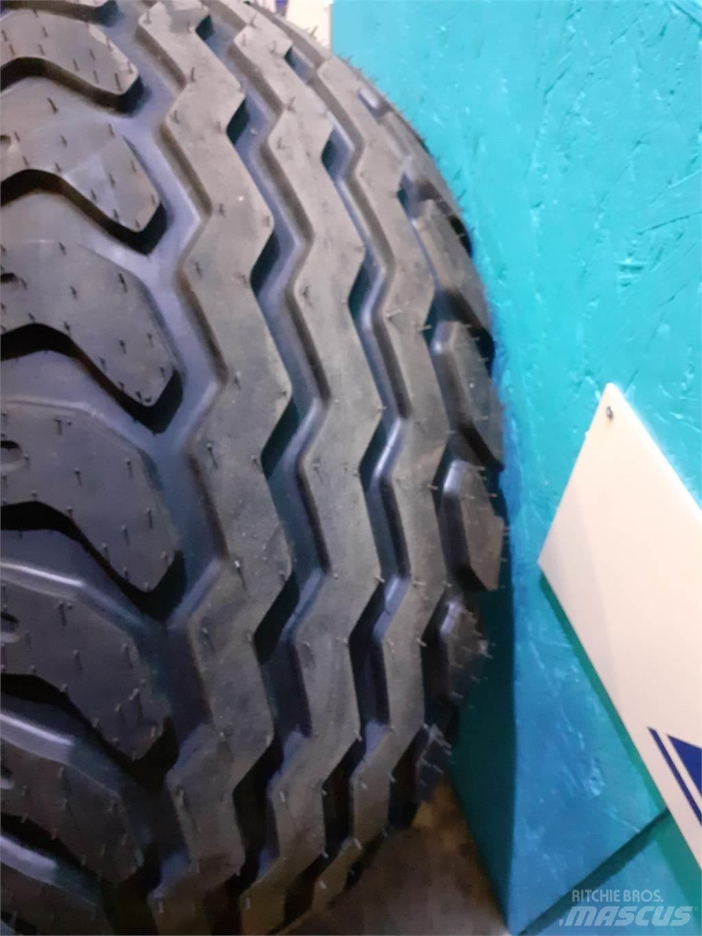  16 360/65-16 Pneumatiky, kolesá a ráfiky