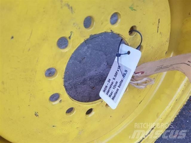  16 5.50Fx16 Pneumatiky, kolesá a ráfiky