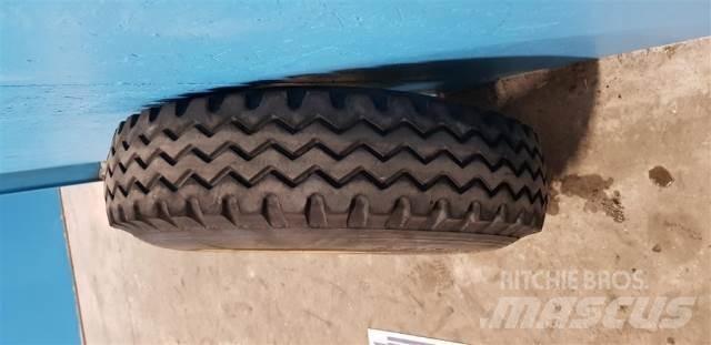  16 9.00R16 Pneumatiky, kolesá a ráfiky